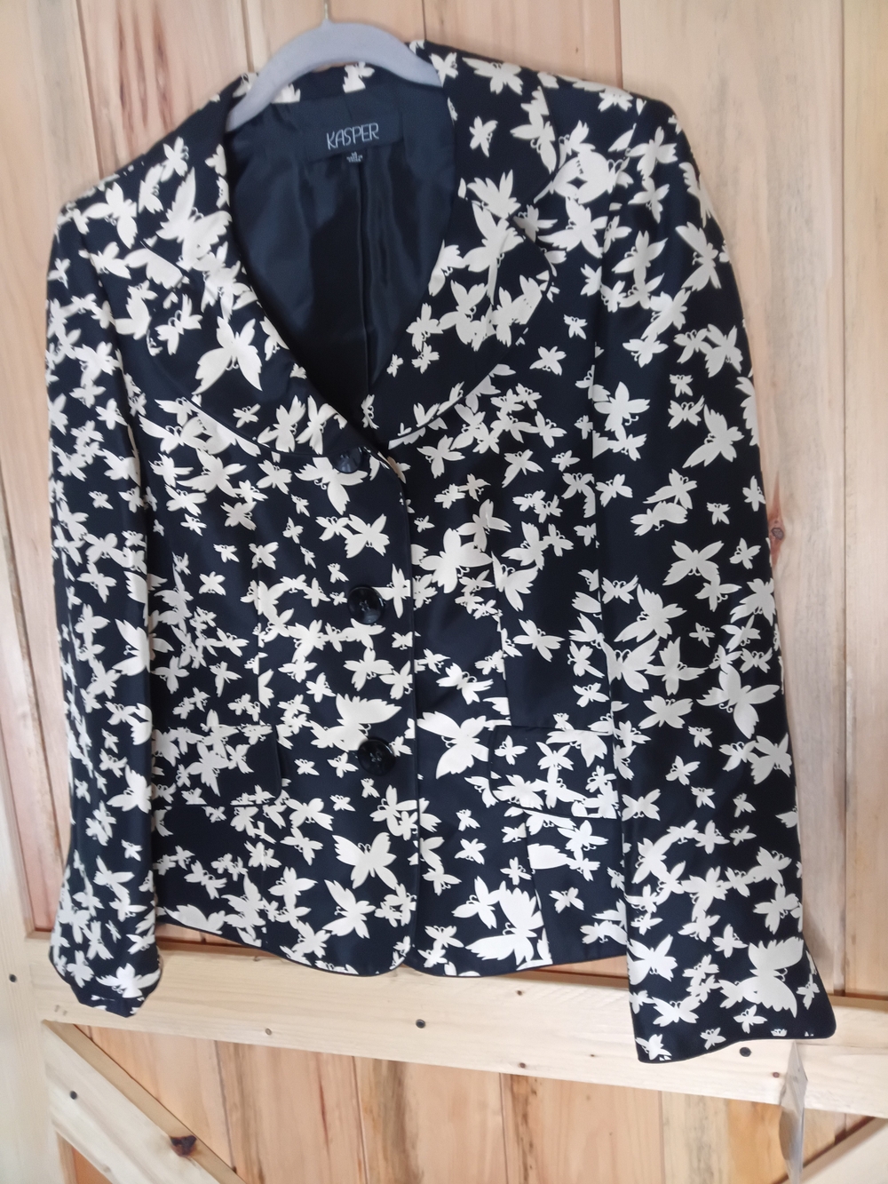 Kasper Black and Cream Butterfly Print Blazer 100 Percent Silk